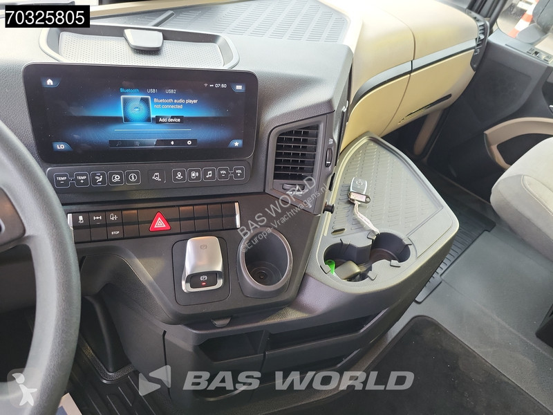 جرار Mercedes 1845 4X2 BigSpace 2xTanks Navi