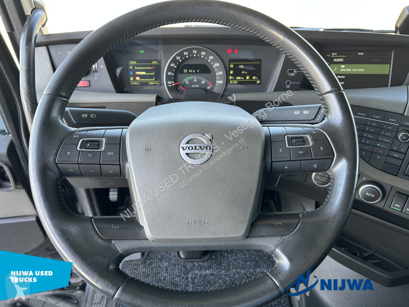 جرار Volvo 500 4x2 VDS + No TC