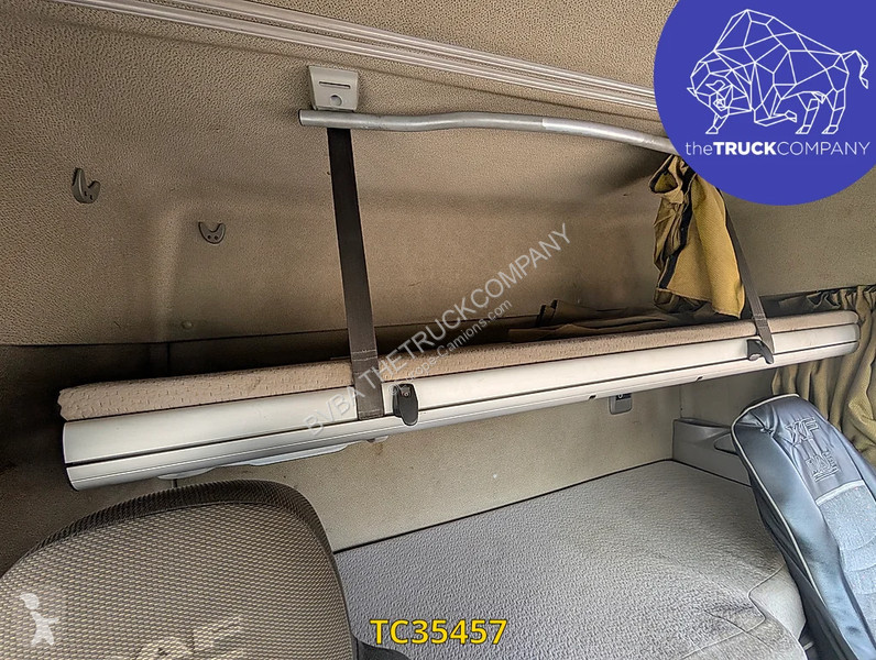 جرار DAF 460