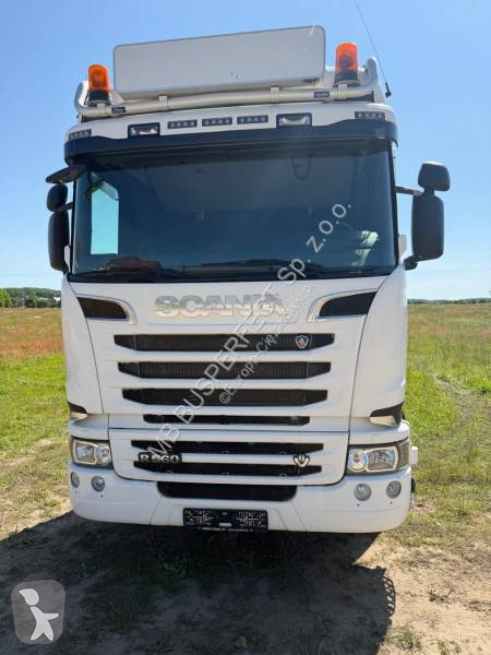 Влекач Scania