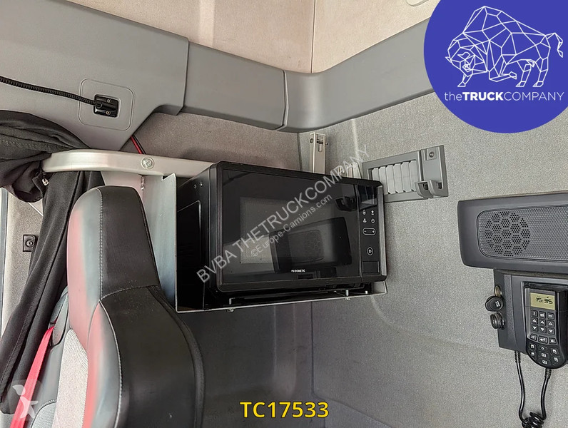 جرار Renault T 480