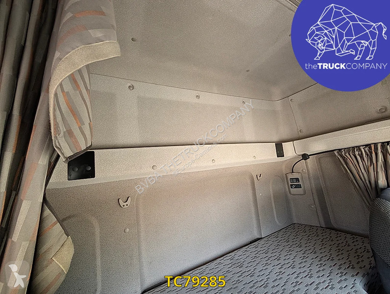 جرار DAF 440