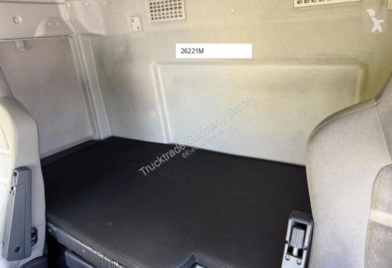 Iveco  tractor unit