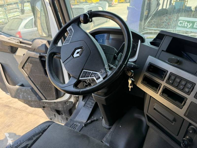 جرار Renault