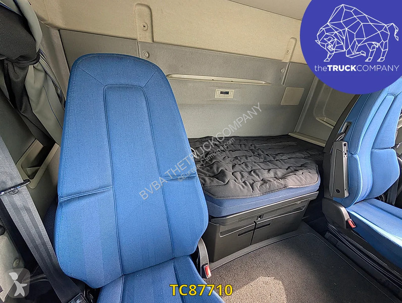 جرار Volvo 500