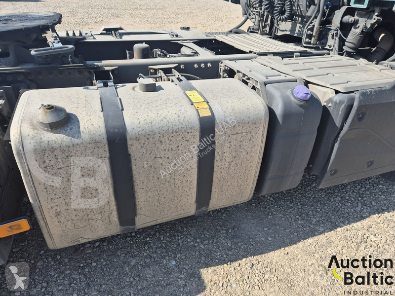 جرار Renault T430