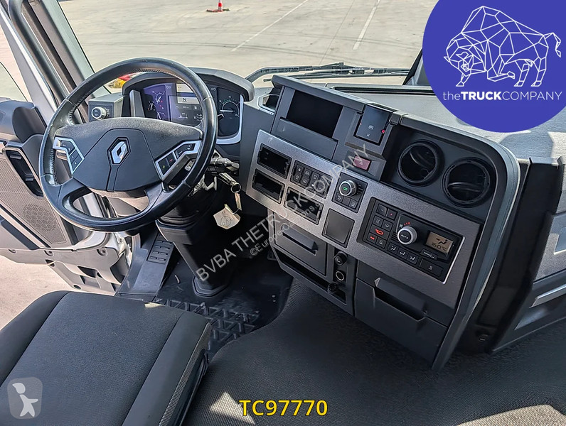 جرار Renault T 460