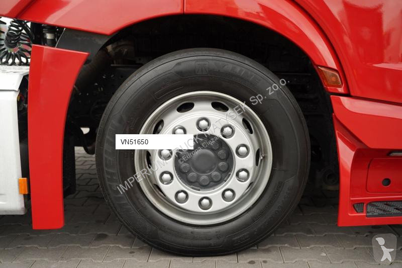 Влекач Mercedes ACTROS 1845