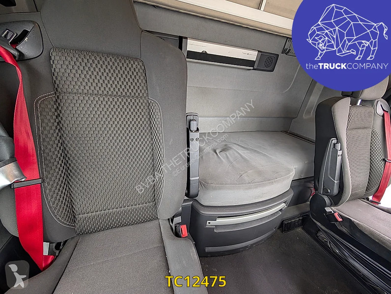 جرار Renault T 520