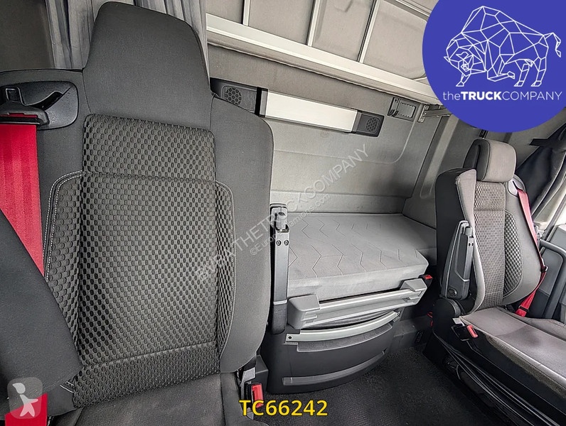 جرار Renault T 520