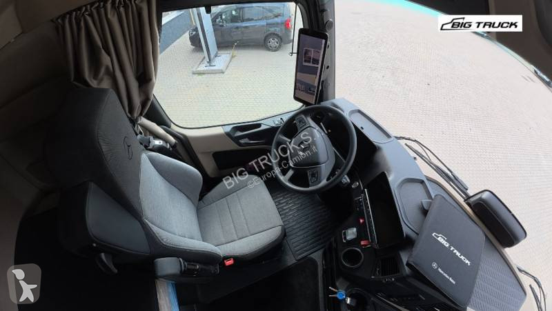 Ťahač Mercedes