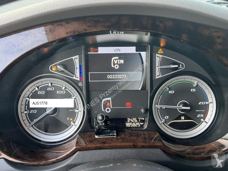 Tracteur DAF XF 106.450 SSC