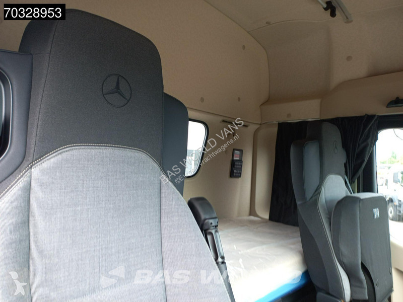 جرار Mercedes 1842 4X2 RHD Unused! ClassicSpace