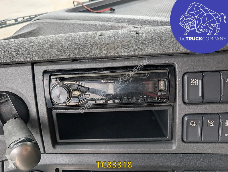 جرار DAF 440