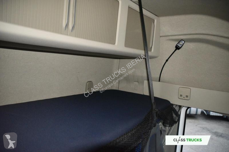 جرار Volvo 500 Globetrotter XL