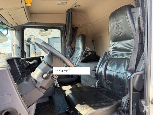 Влекач Scania 1355