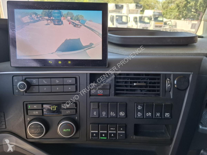 جرار Volvo 500