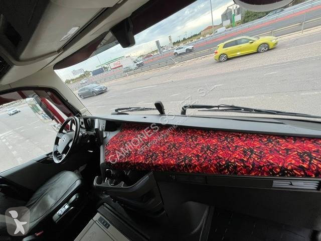 Cabeza tractora Volvo