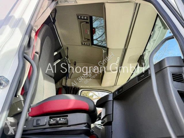 جرار Volvo 460 Globetrotter...