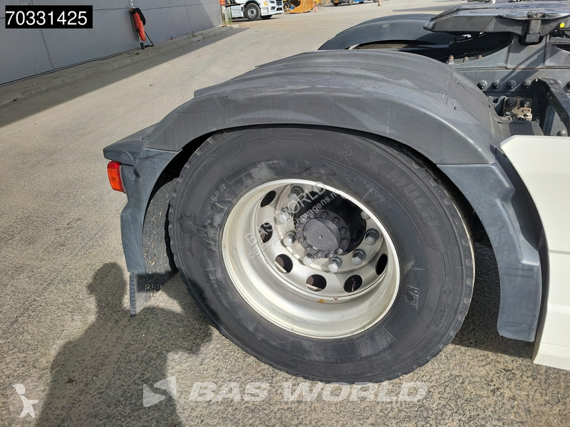 جرار Volvo 500 4X2 VEB+ 2xTanks I-ParkCool