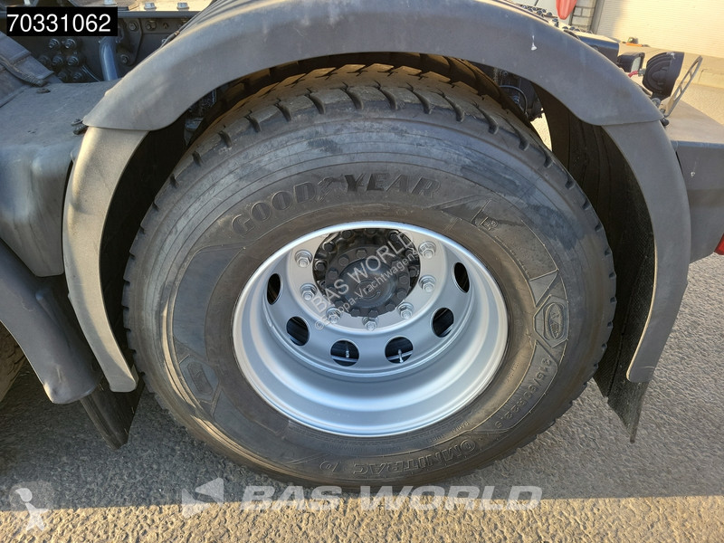 جرار Iveco X-Way 570 6X4 Retarder Standklima...