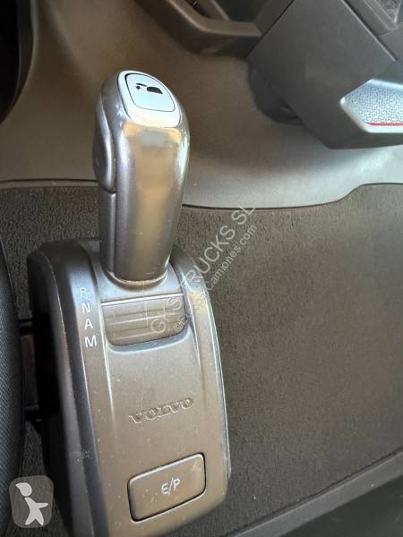 جرار Volvo