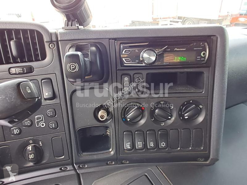 جرار Scania 400