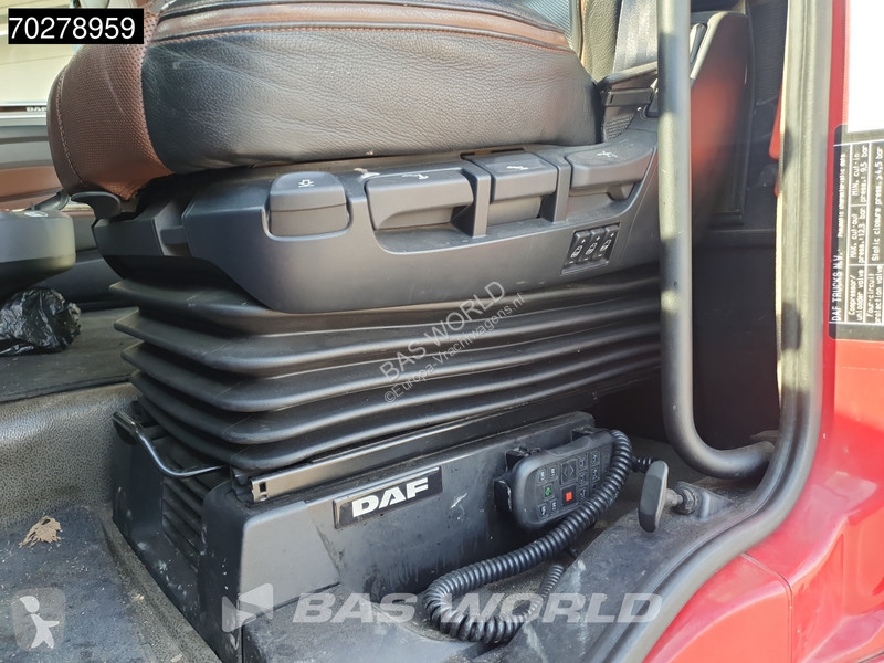 جرار DAF 530 4X2 Engine problem! Missing parts...