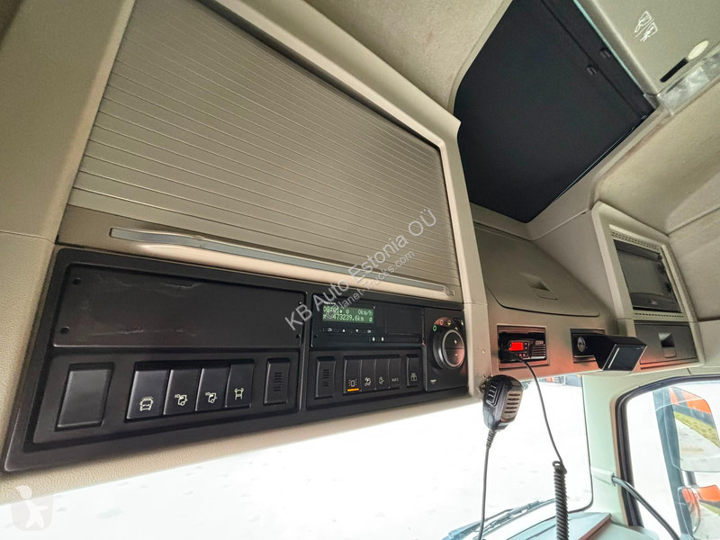 جرار Volvo 750 8x4 GCW 185 ton / GLOBE XL /...
