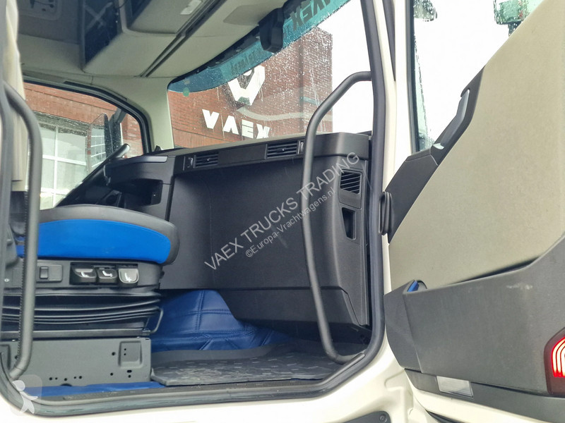 Tracteur Volvo 13460 Globetrotter XL 6x2 - Full...