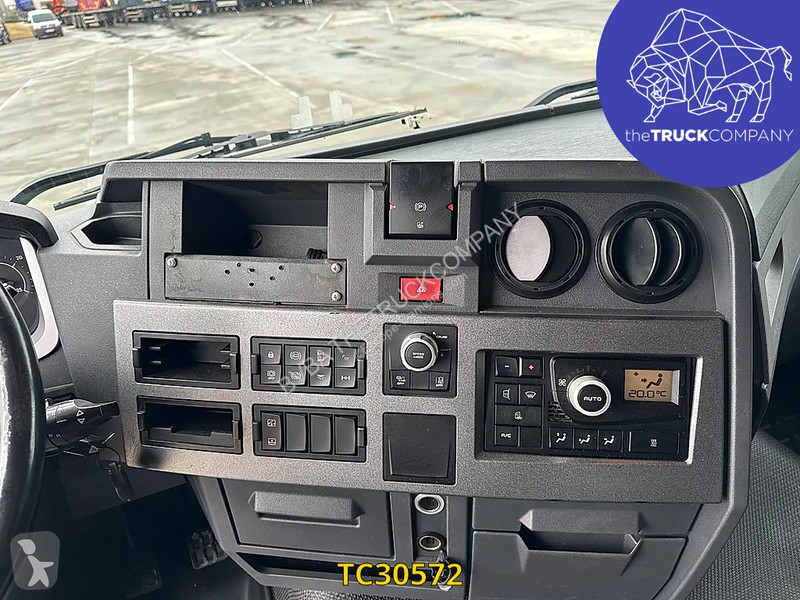 Тягач Renault T 460