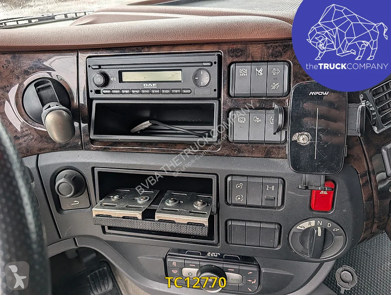 Tracteur DAF 530