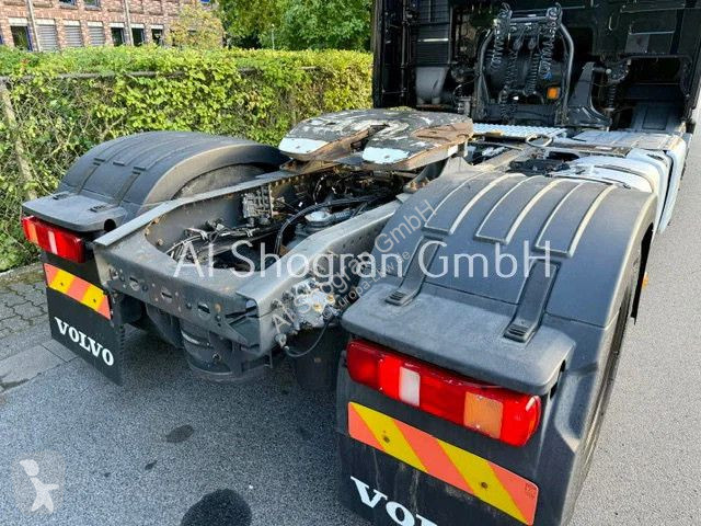 Trekker Volvo 500 Globetrotter / 2 x Tank / Euro6