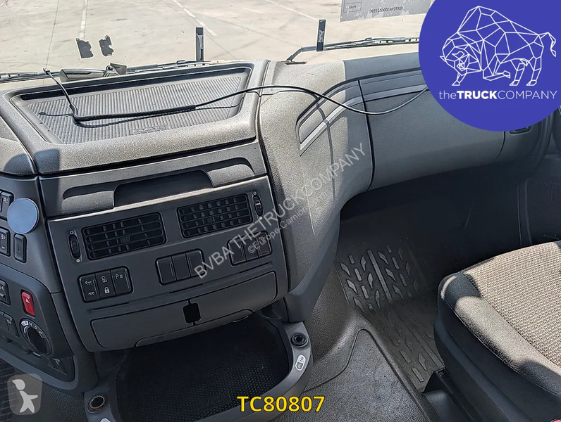Cabeza tractora DAF