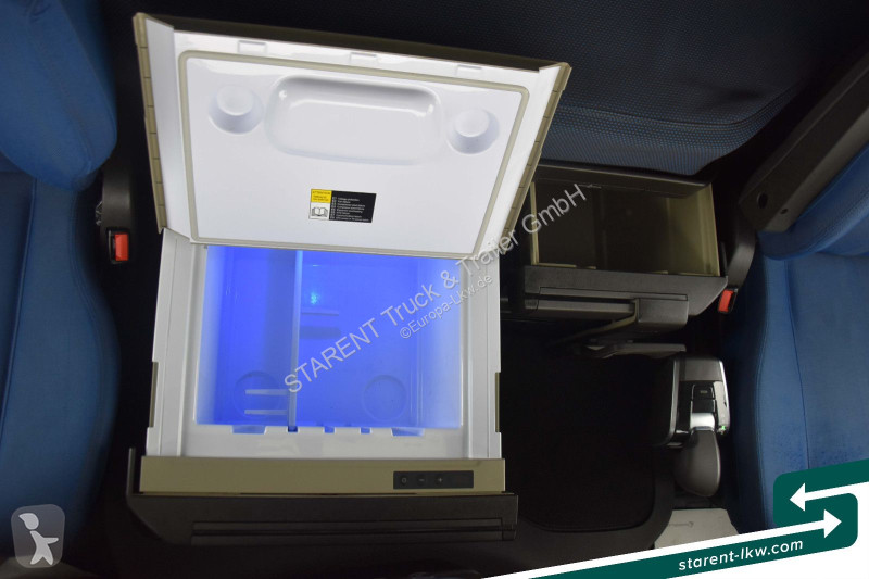 Trekker Volvo FH 460 LED 2 Tanks 1.305 Liter...