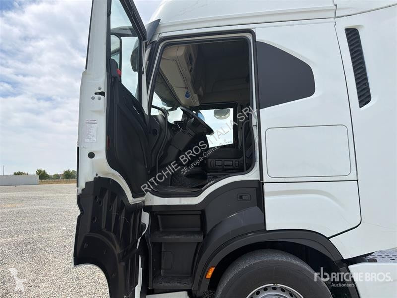 Cabeza tractora Iveco S-way 530