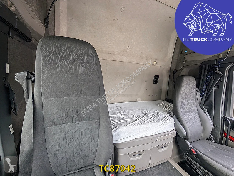 Cabeza tractora Scania 410