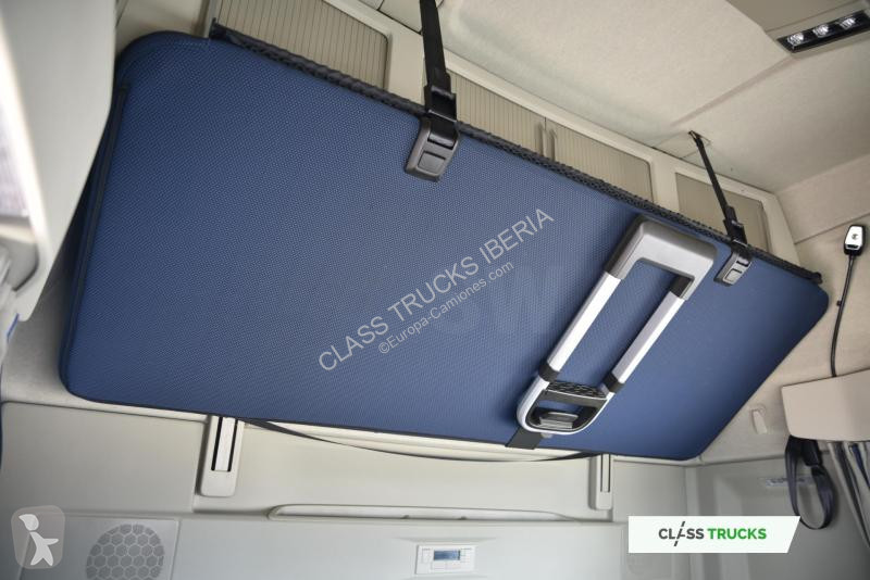 Cabeza tractora Volvo 500 Globetrotter XL...