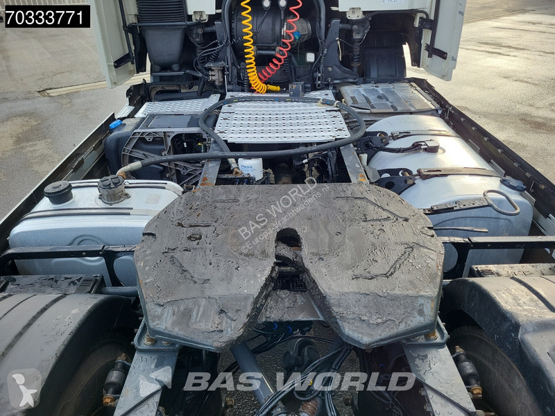 Tahač Volvo 500  4X2 Hydraulic Navi