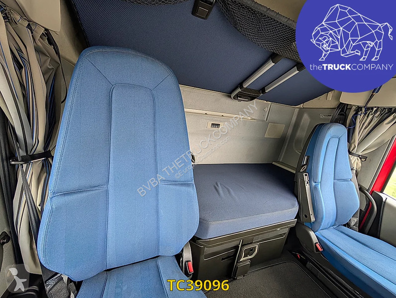 Cabeza tractora Volvo