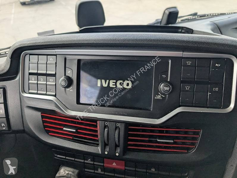 Cabeza tractora Iveco 460 GNL
