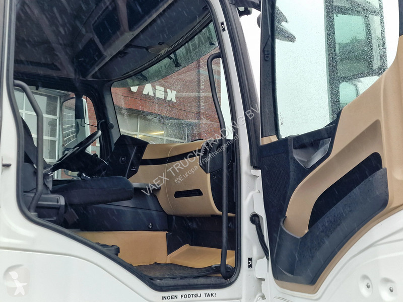 Tahač Mercedes 18.400 Streamspace 4x2 - Full...