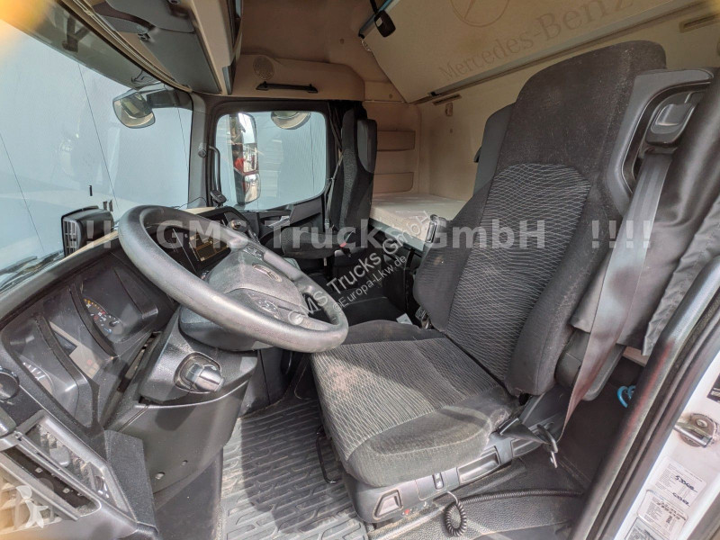 Tahač Mercedes 1851 / Park Cool / standard /...