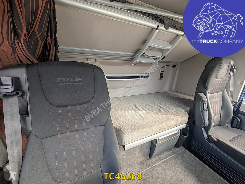 Тягач DAF 530