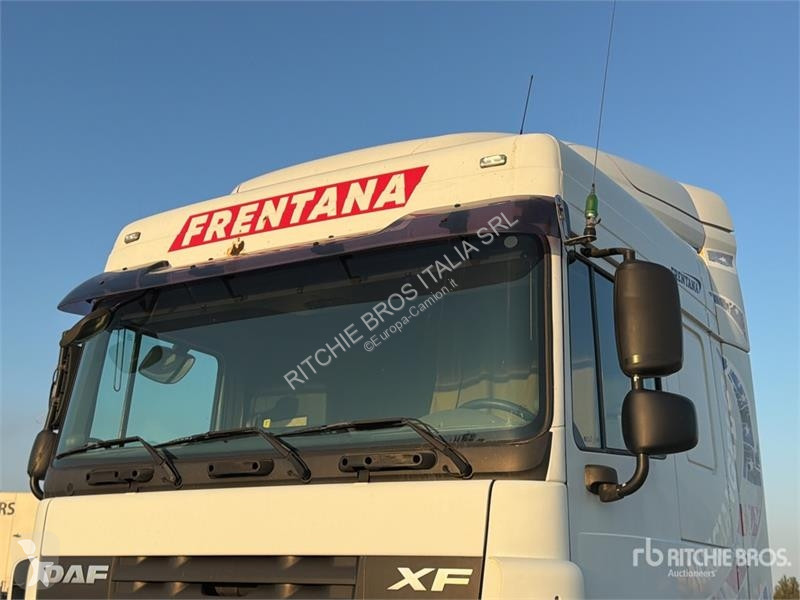 Cabeza tractora DAF 4x2 S/A Sleeper Truck Tractor