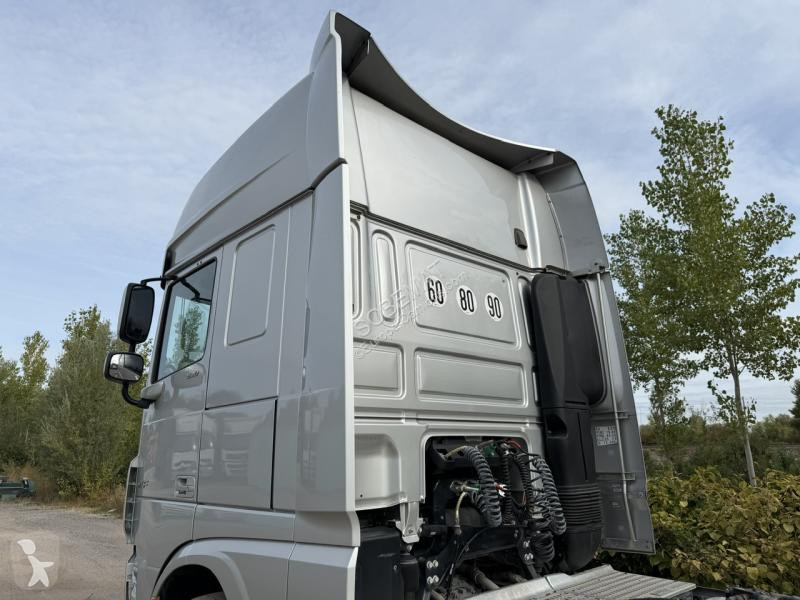 Tracteur DAF 530