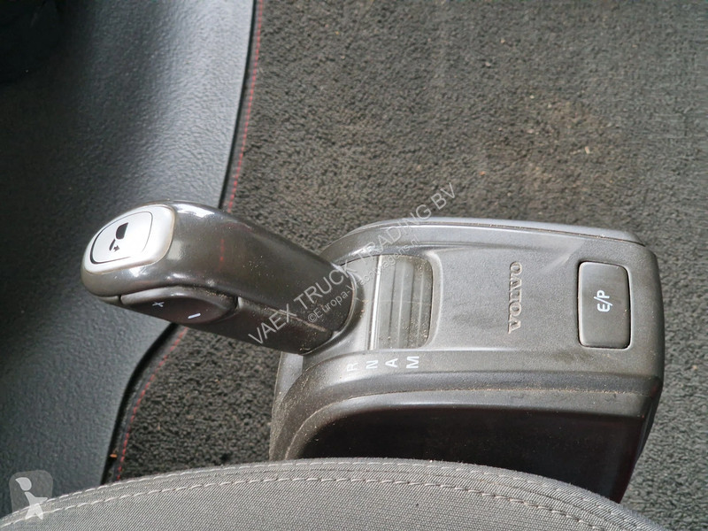 Tratores Volvo 13500 Globetrotter 4x2 -...