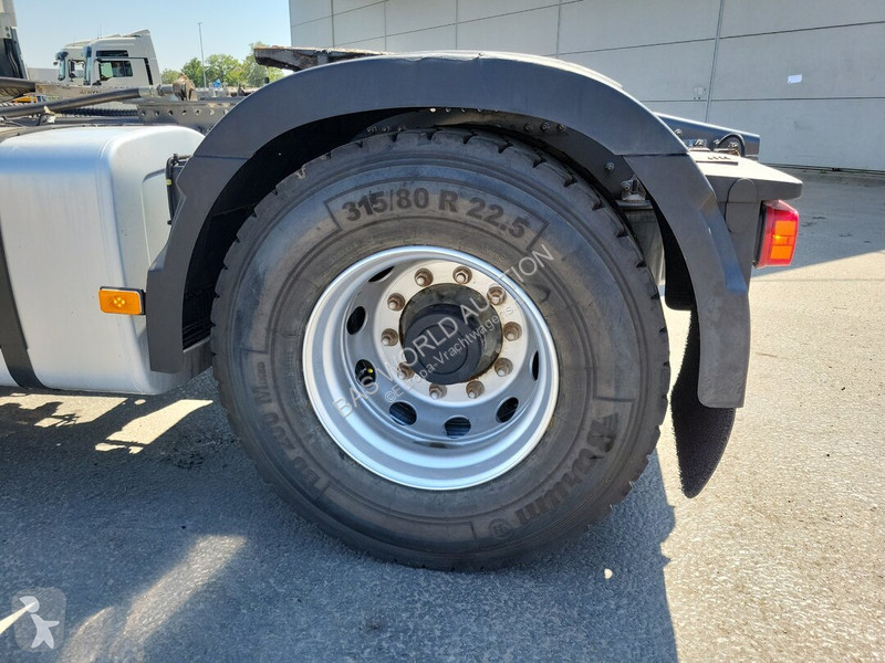 Tracteur Volvo 500