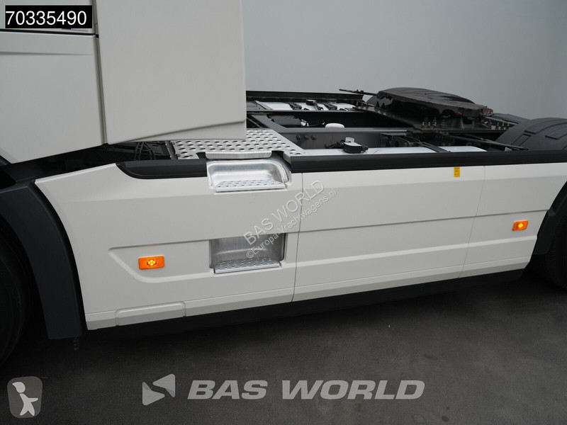 Tractor Volvo 500 4X2 XL 2x Tanks I-ParkCool ACC