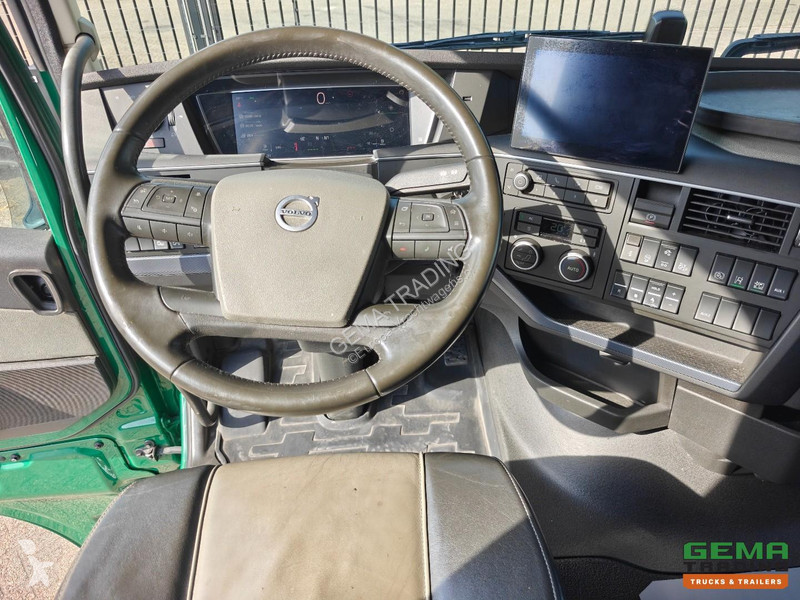 Cap tractor Volvo 460 6x2/4 GlobeTrotter Euro...